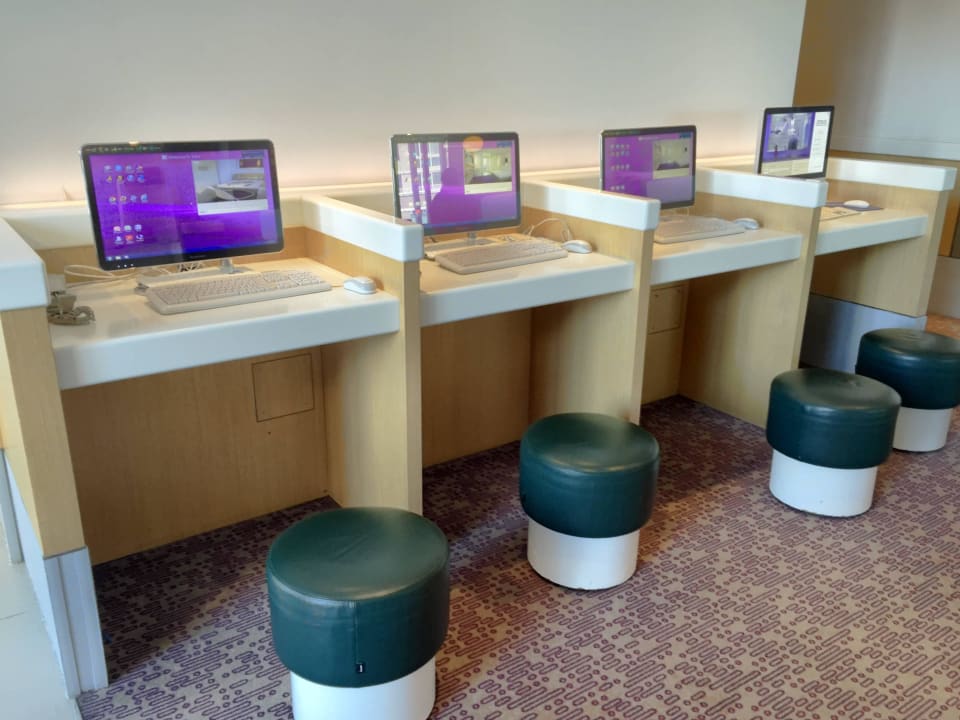 4 Stationen zum kostenfreien Surfen YOTEL New York