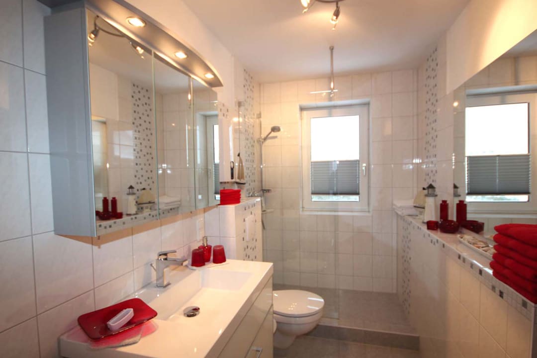 Zimmer Rujana Ferienwohnungen - Haus Anna