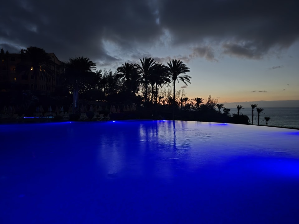 Pool R2 Rio Calma Hotel & Spa & Conference