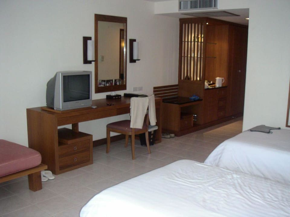 Zimmer Hotel Naithonburi Beach Resort