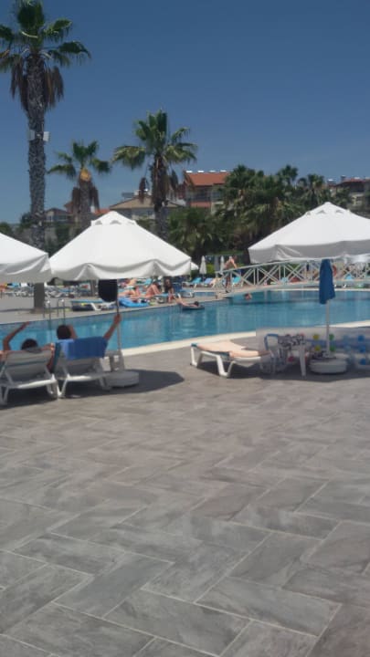 Pool Side Mare Resort & Spa