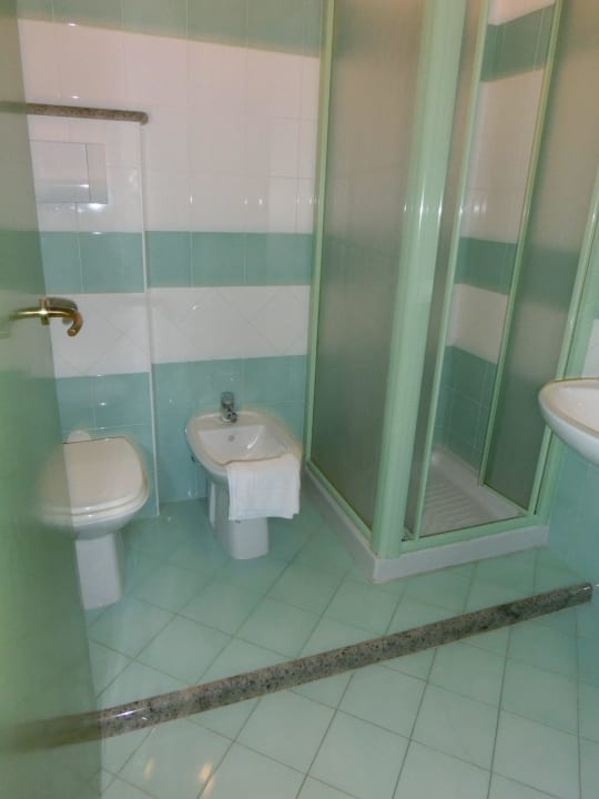 Badezimmer Hotel Cualbu