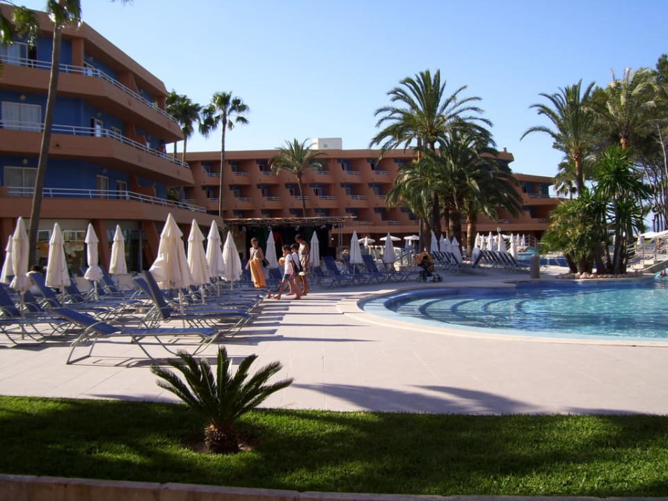 Poolanlage Iberostar Waves Playa de Muro
