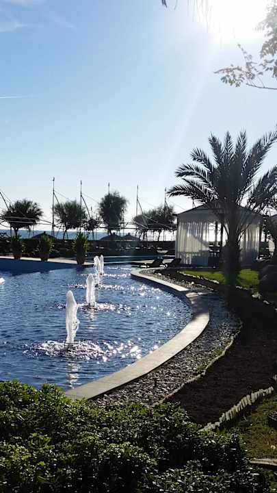 Richtung Strand  Limak Lara Deluxe Hotel & Resort