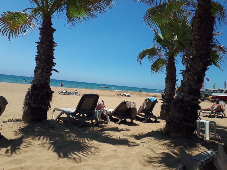 Strand Club Grand Aqua