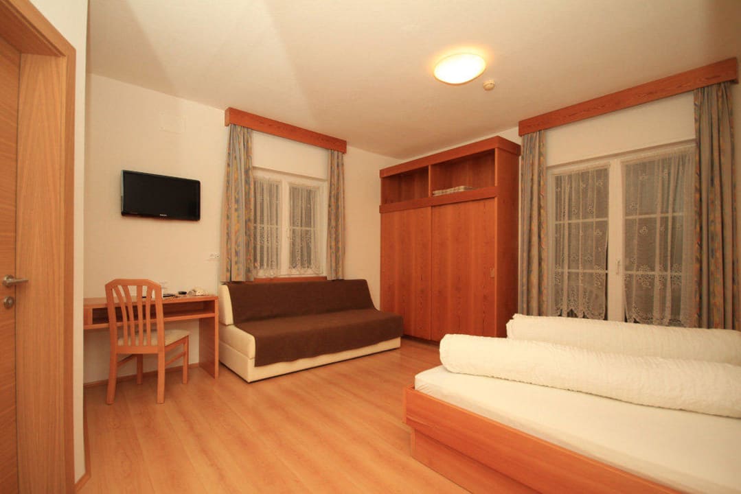 Zimmer 32 Frühstückspension Roter Adler