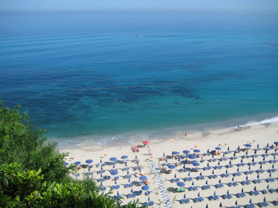 Strand vom Hotel gesehen Aldiana Club Rocca Nettuno Calabria