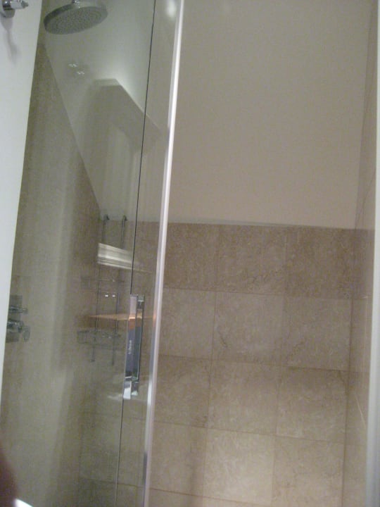 Große Dusche  Hotel Jungmann