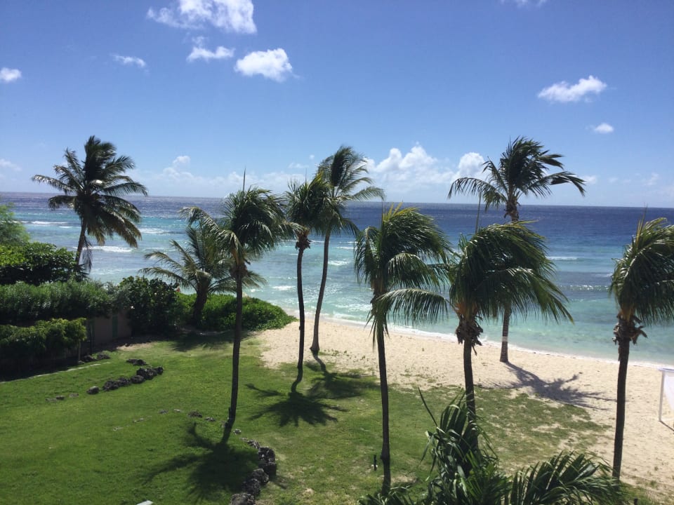 Ausblick Coconut Court Beach Hotel