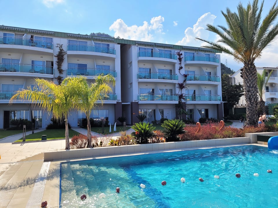 Pool Corendon Playa Kemer