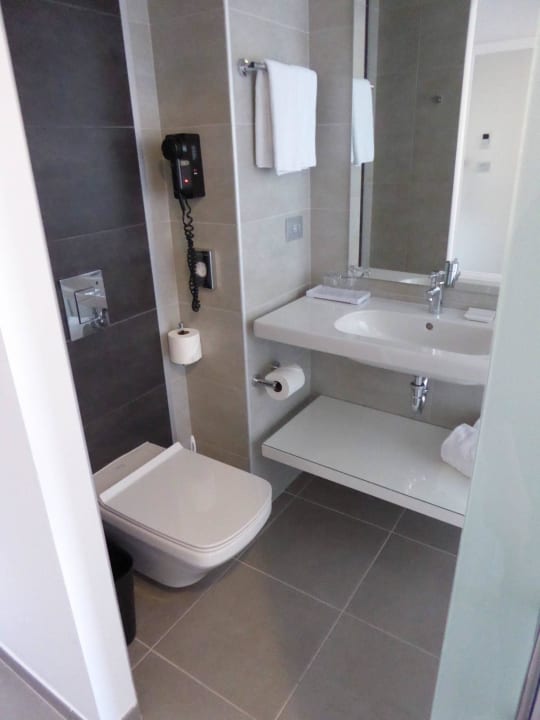 Queen Deluxe Bad Hotel Riu Plaza New York Times Square