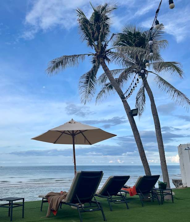 Strand Wora Bura Hua Hin Resort & Spa