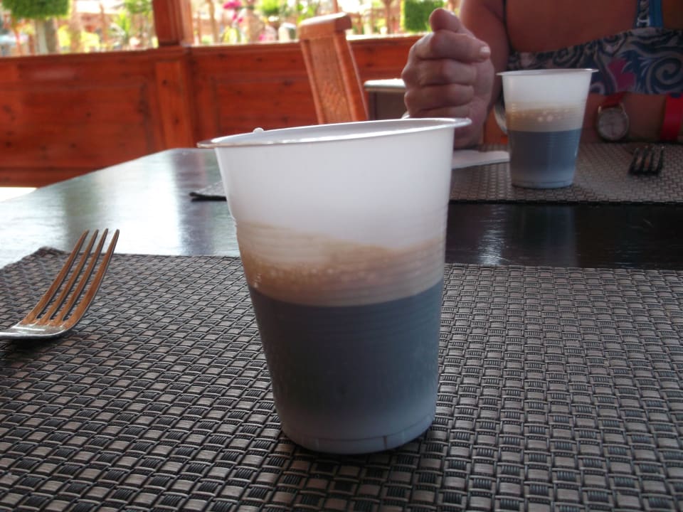 Kaffe im Snackbar Le Jardin Aqua Park Resort