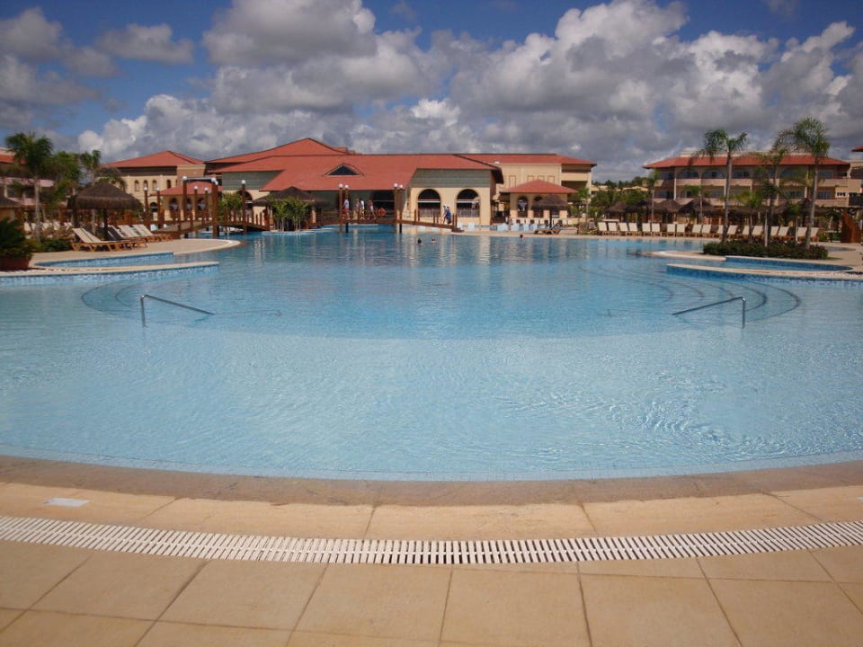 Piscine principale, bar et cafétéria Grand Palladium Imbassai Resort & Spa