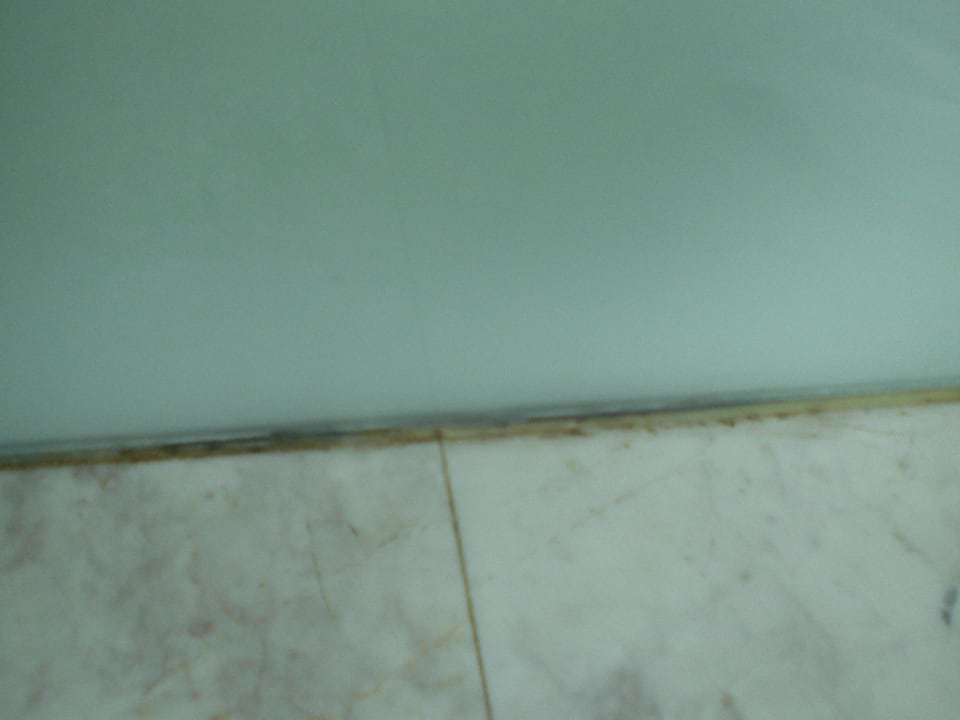 "5*****" Bad (dreckige & schimmlige Fugen) Diamond Deluxe Hotel & SPA