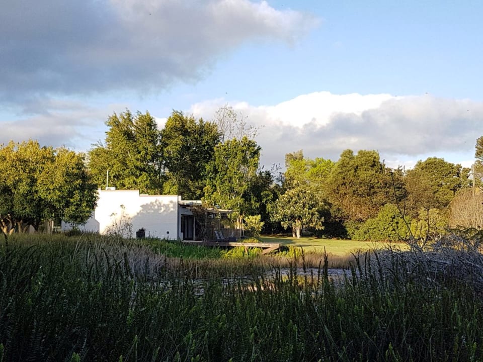 Außenansicht Hotel Lily Pond Lodge