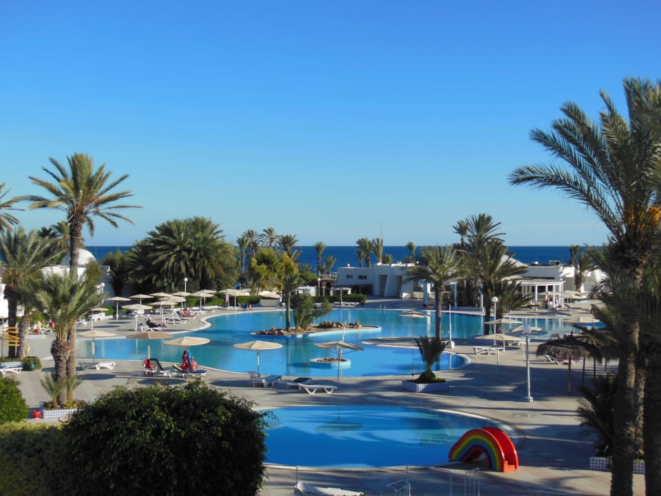 Magnifique piscine Hotel El Mouradi Djerba Menzel