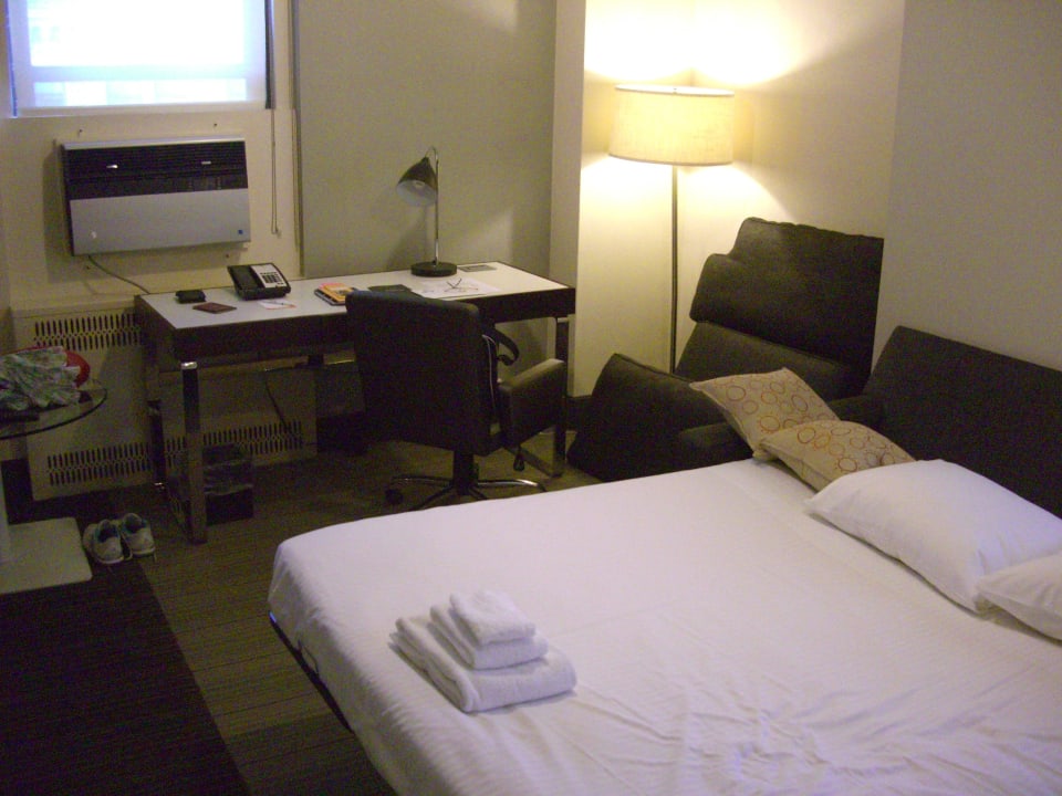 Zimmer 2731 Stewart Hotel