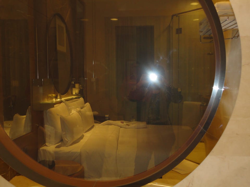 Blick vom Bad ins Zimmer Al Raha Beach Resort & Spa