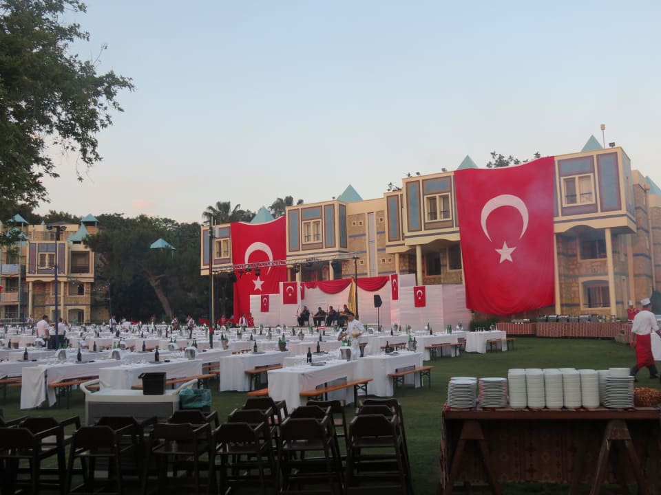 Türkischer Abend auf der Festwiese ROBINSON PAMFILYA