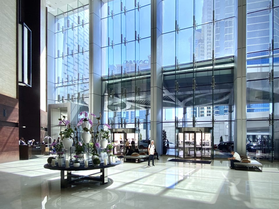 Lobby JW Marriott Marquis Hotel Dubai