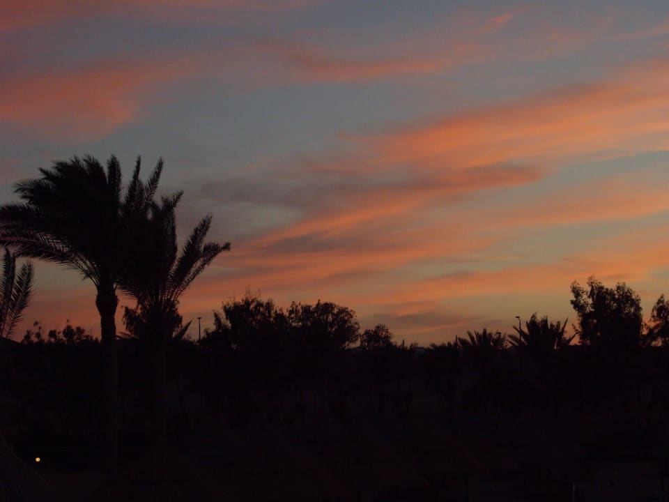 Sonnenuntergang Mövenpick Resort El Quseir
