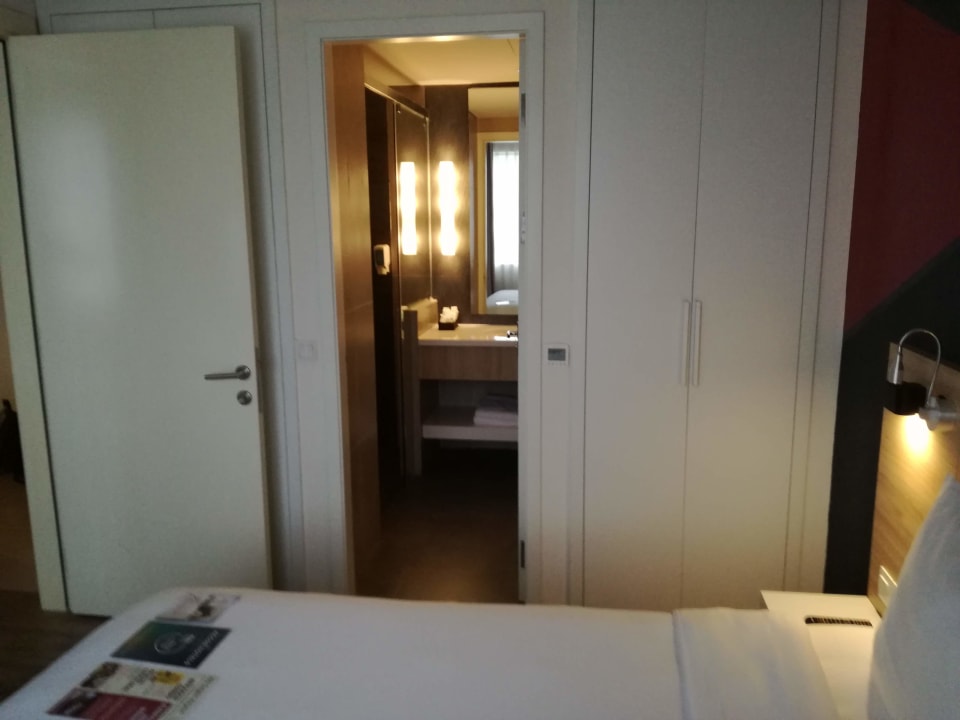 Zimmer ibis Saigon Airport