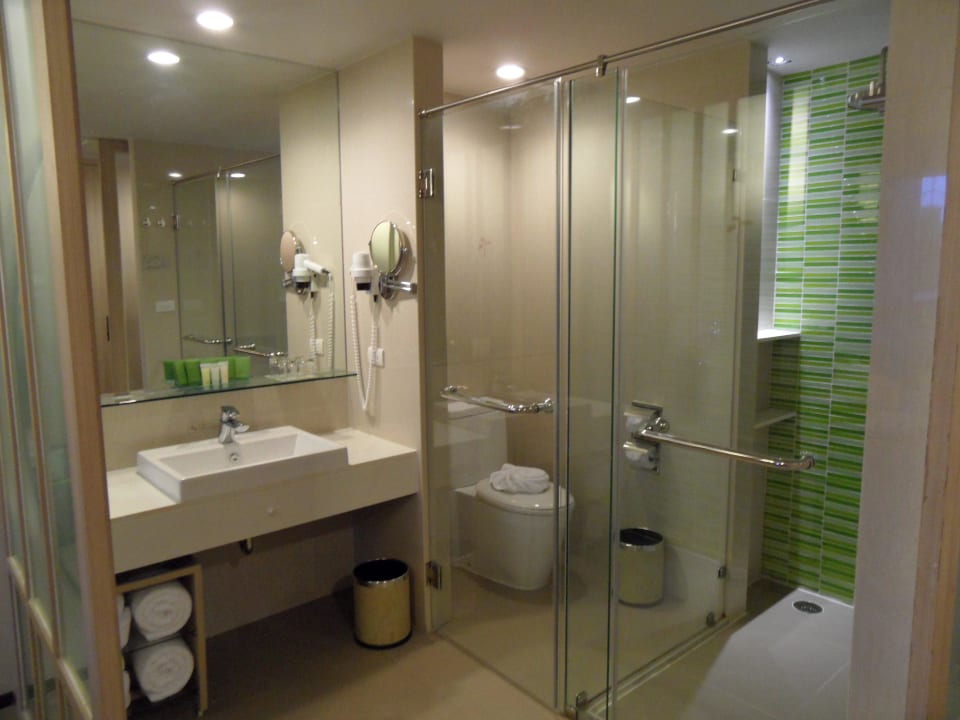 Badezimmer komplett The Sands Khao Lak by Katathani