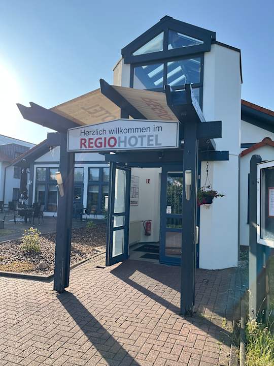 Außenansicht REGIOHOTEL Wittekind Burg