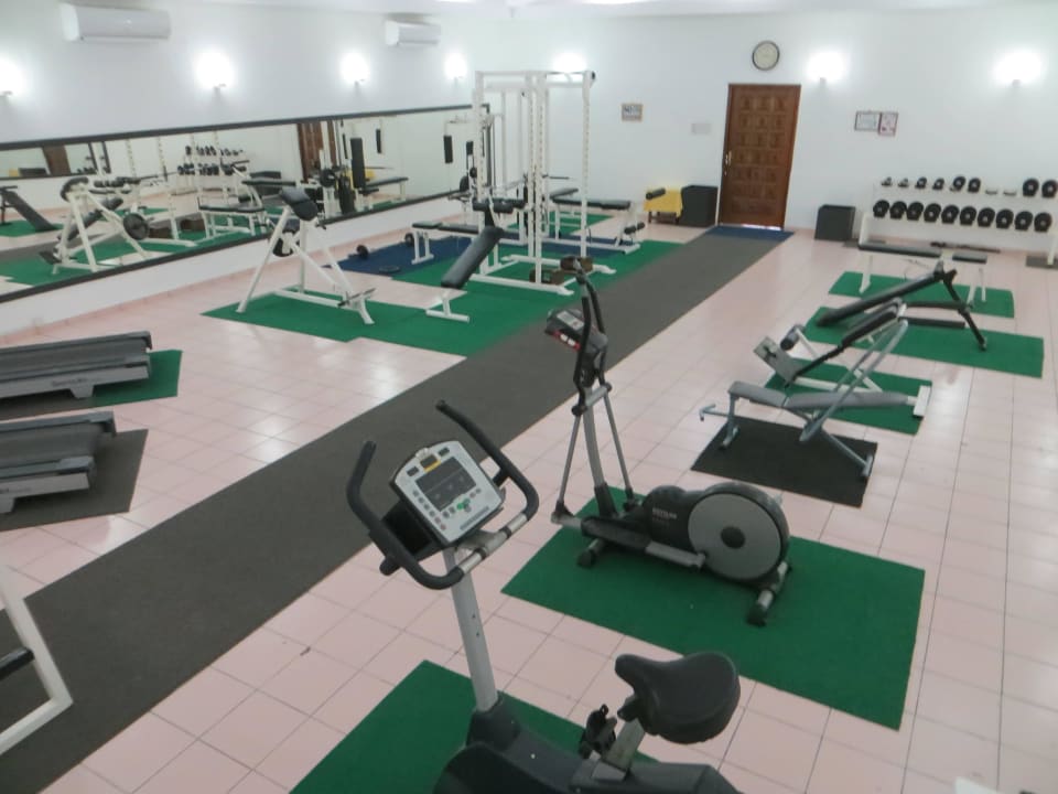 Ein gut ausgestattetes Fitness Studio für alle Adaaran Select Hudhuran Fushi - Premium All Inclusive