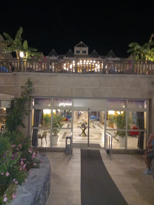 Lobby Can Garden Resort