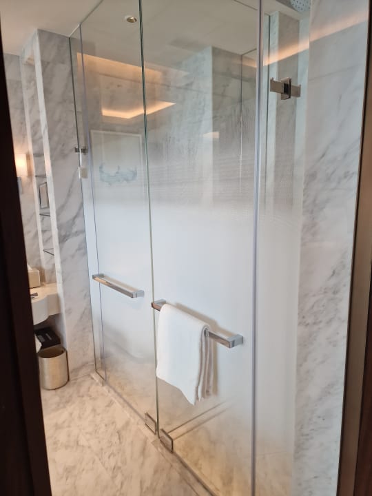 Zimmer Atlantis The Royal