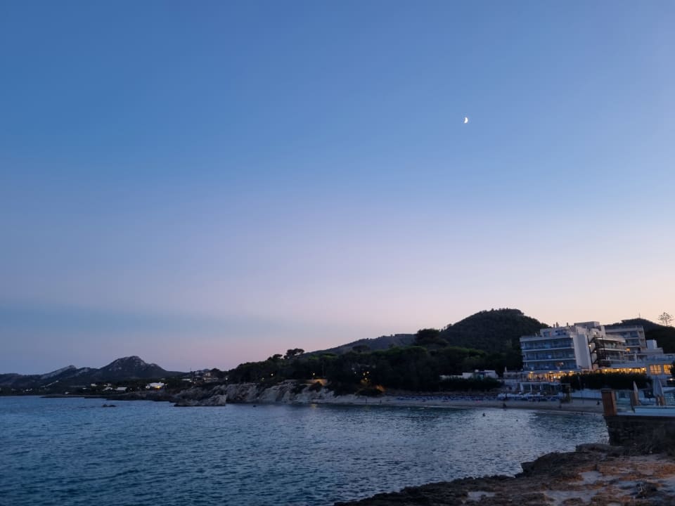 Strand Hotel Serrano Palace