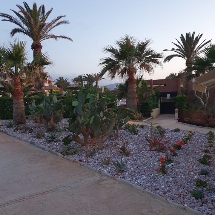 Gartenanlage Anissa Beach & Village