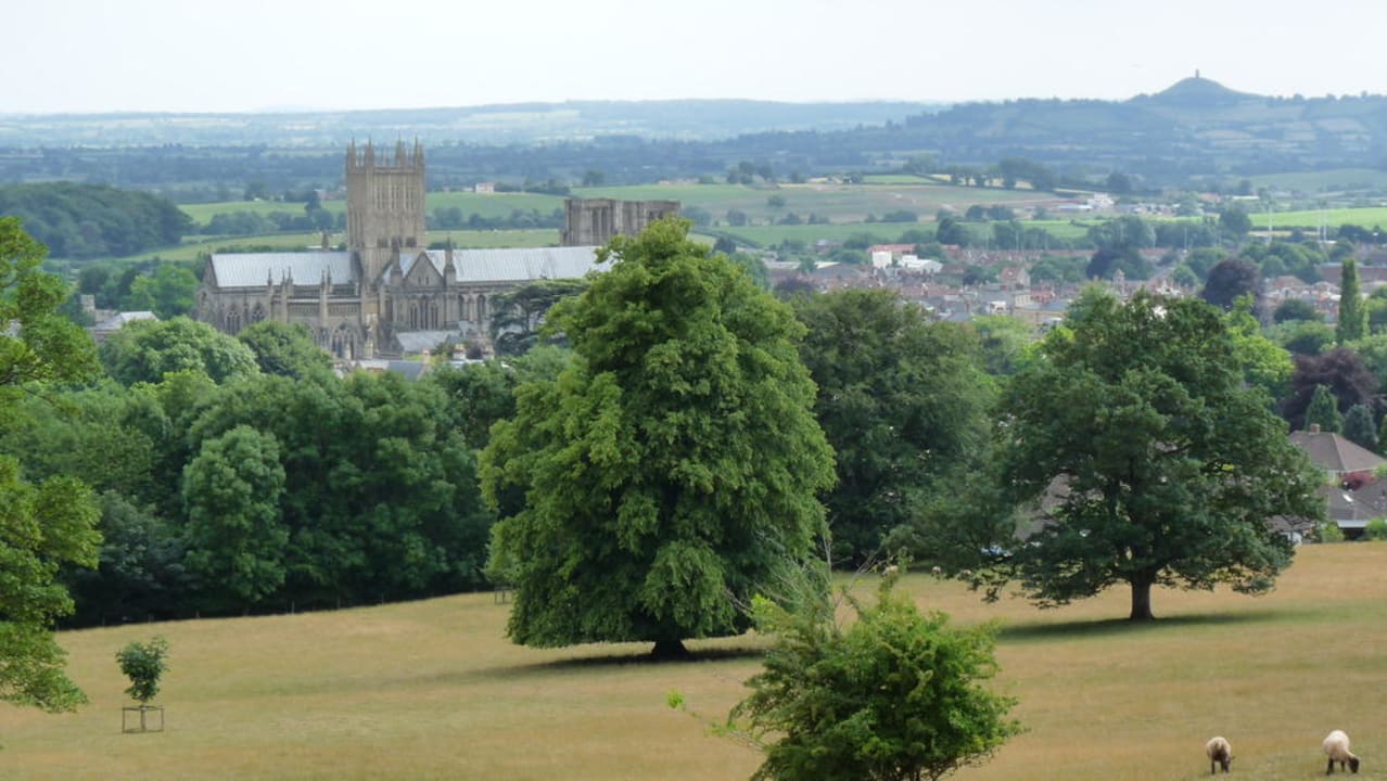 Blick vom Stoberry Park auf Wells Stoberry House & Garden