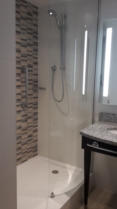 Zimmer Hampton By Hilton London Stansted Airport