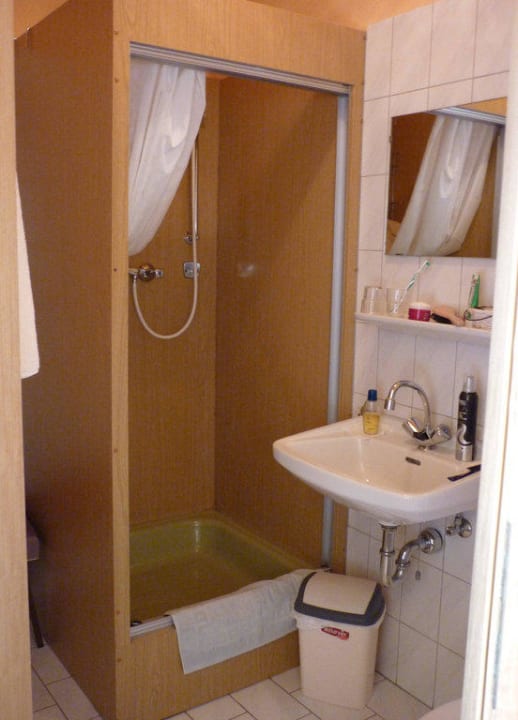 Dusche von Zimmer Nr. 7 Hotel Zum alten Siel