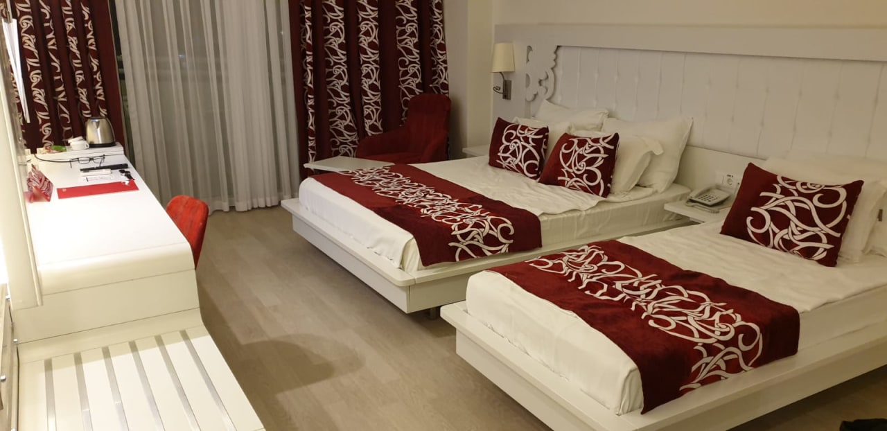 Zimmer Laguna Beach Alya Resort & Spa Hotel