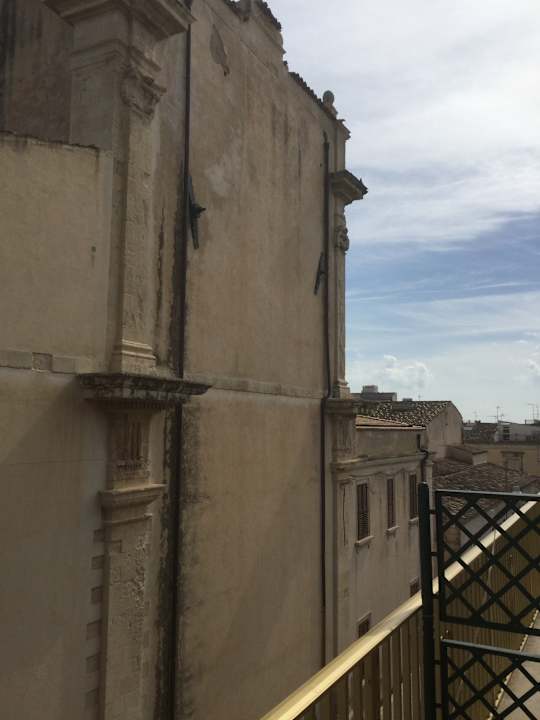 Ausblick Avola Flats First Floor