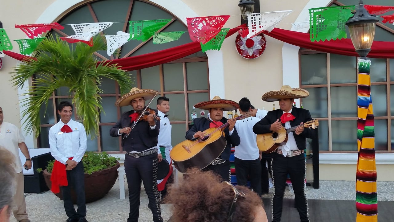 Deutsch-Mexikanischer Abend mit Live-Musik!! Sandos Playacar Select Club Adults only - All Inclusive
