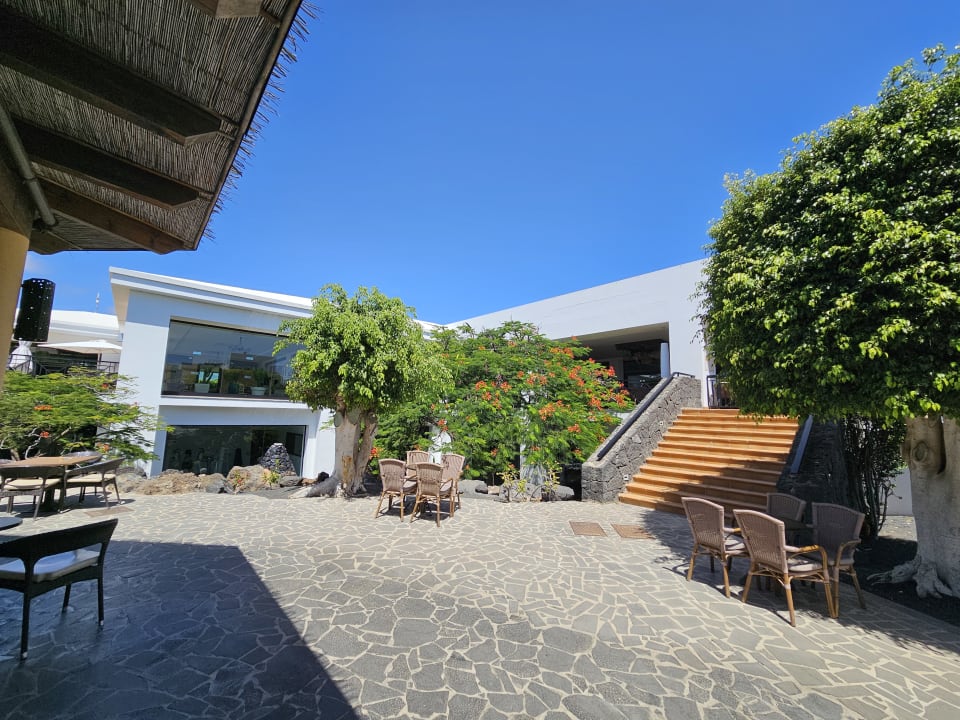 Außenansicht allsun App.-Hotel Albatros