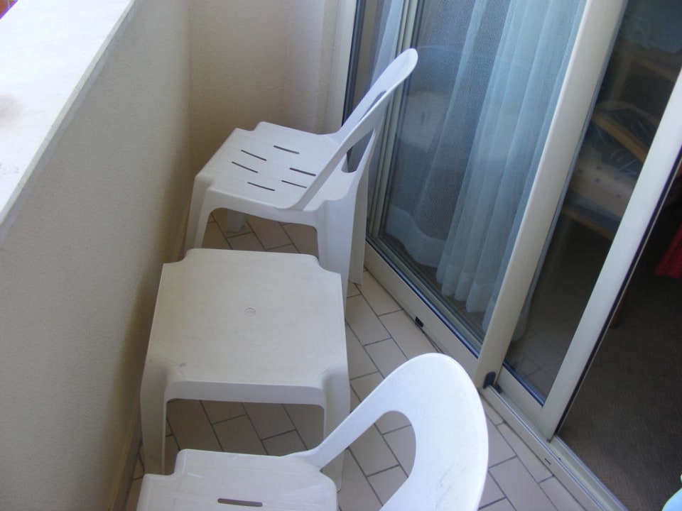 Kleiner Balkon zur Landseite Serenis Hotel