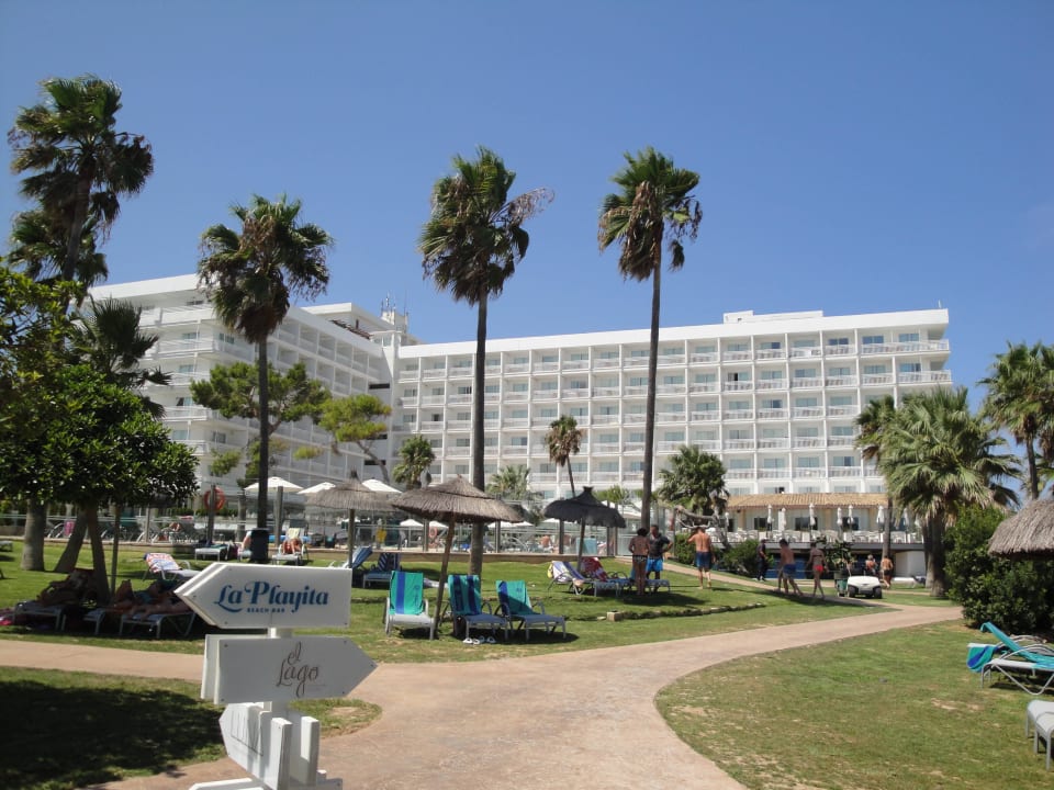 Hotelansicht mit Garten Playa Esperanza Resort