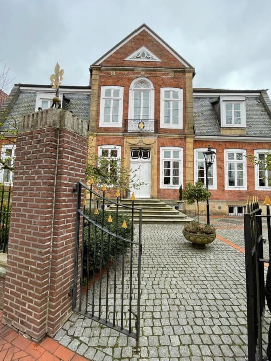 Außenansicht Burghotel Haselünne