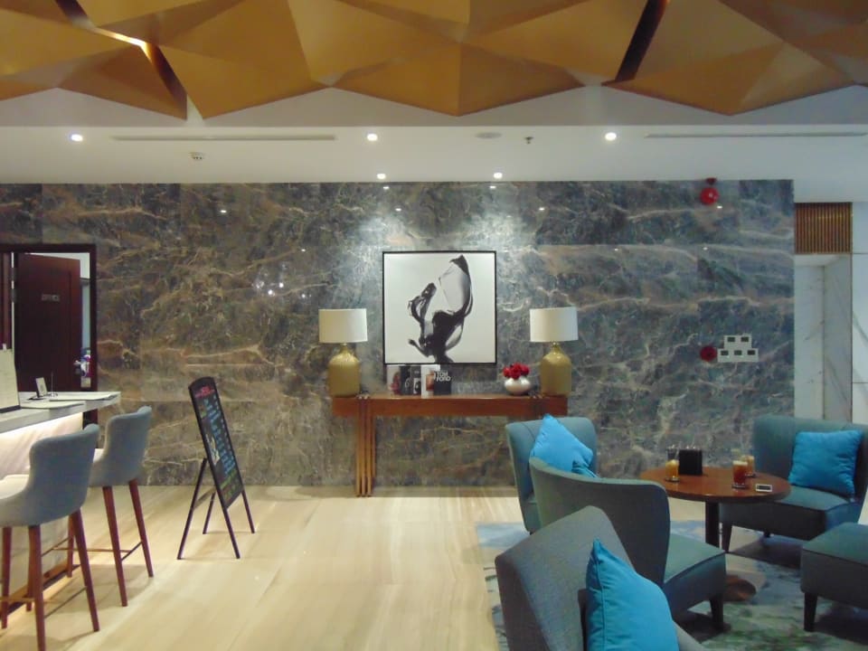 Lobby D' Lecia Ha Long Hotel