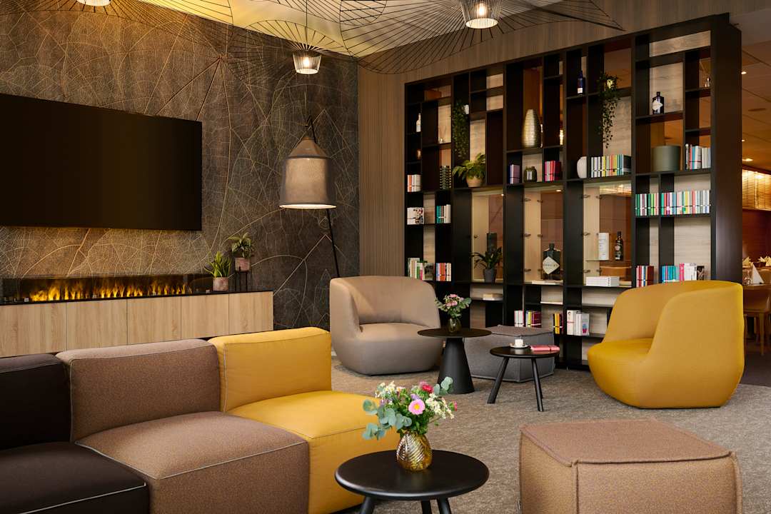 Lobby Hotel NH Erlangen