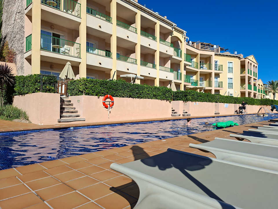 Pool Zafiro Cala Mesquida