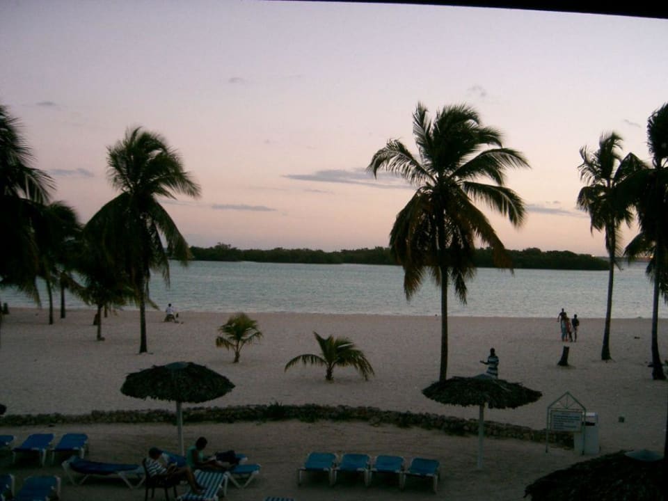 Sonnenuntergang am Strand BelleVue Dominican Bay