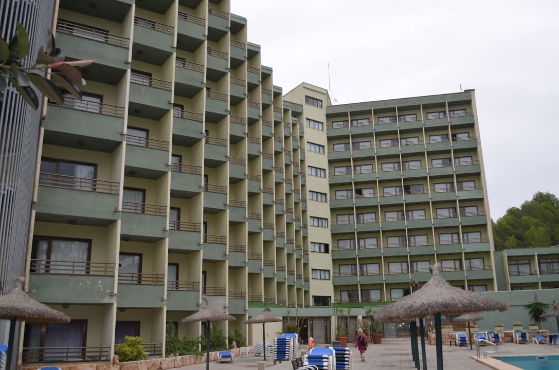 Außenansicht mit Pool Hotel Vibra Beverly Playa