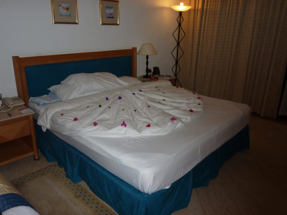 Dekoriertes Bett JAZ Fayrouz